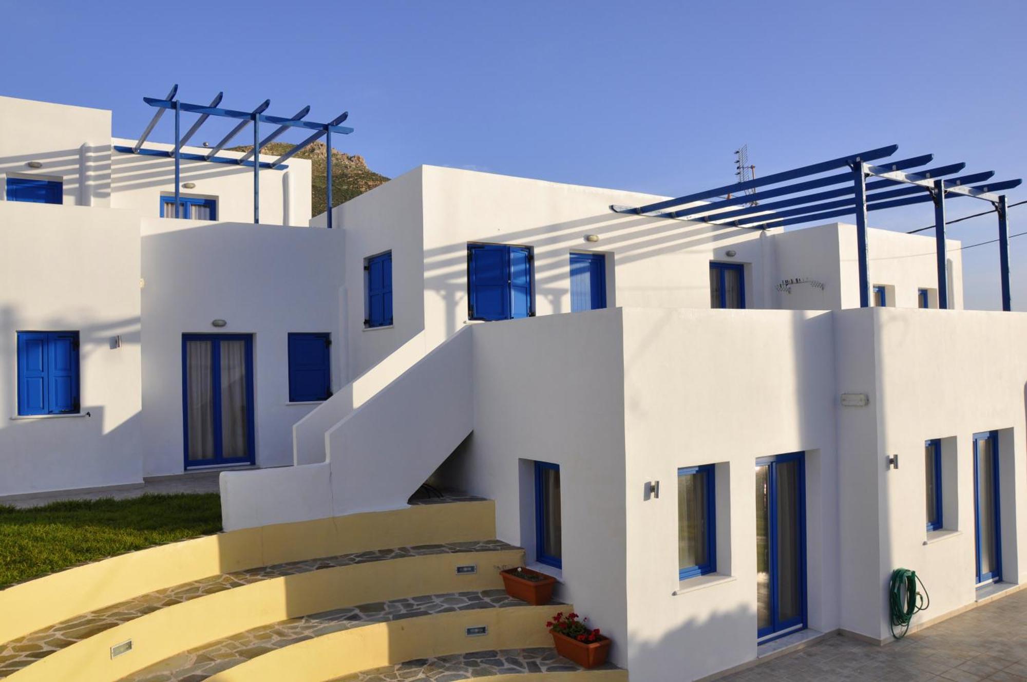 Ellibay Aparthotel Livadia  Exterior photo