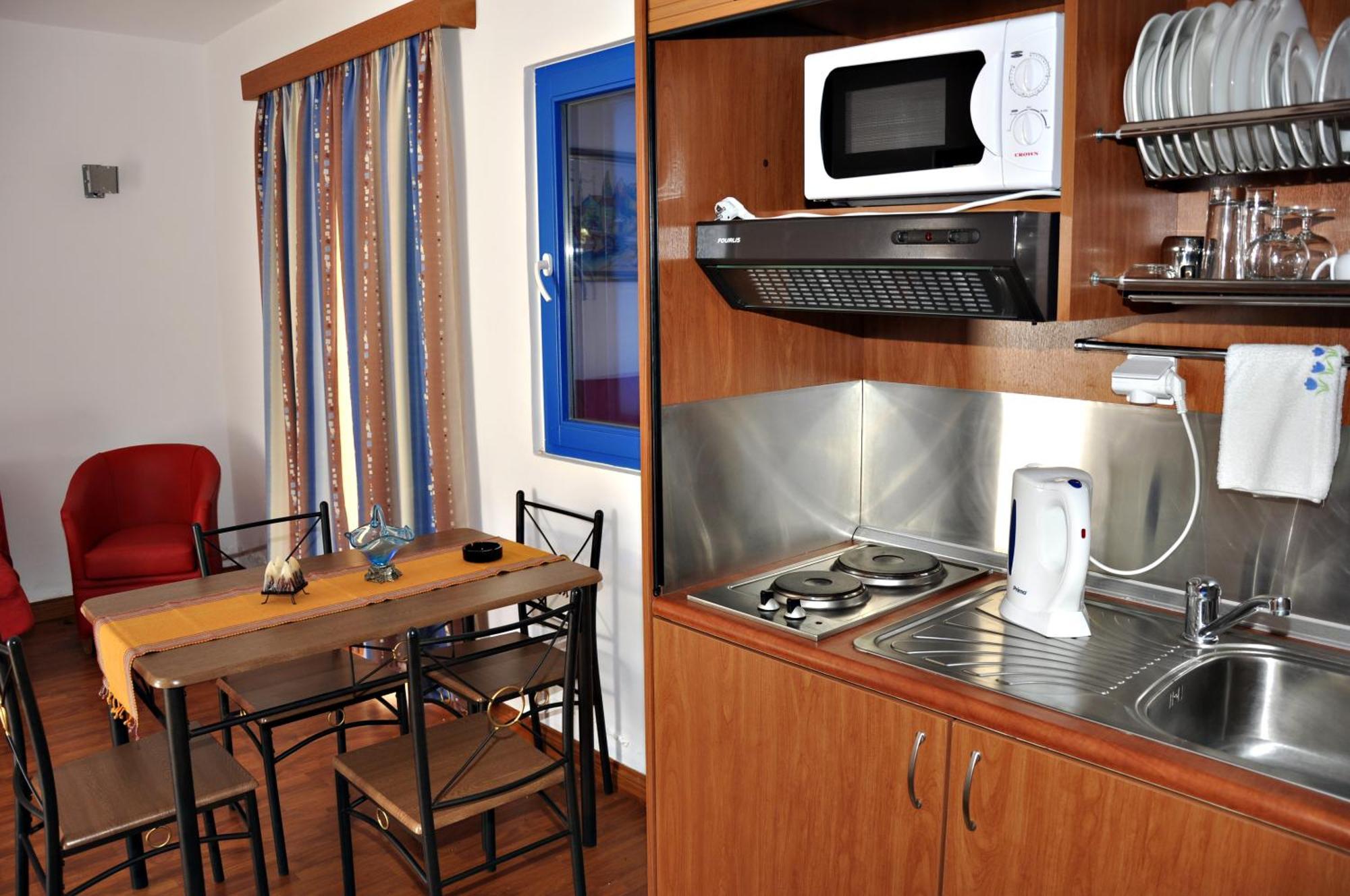 Ellibay Aparthotel Livadia  Exterior photo