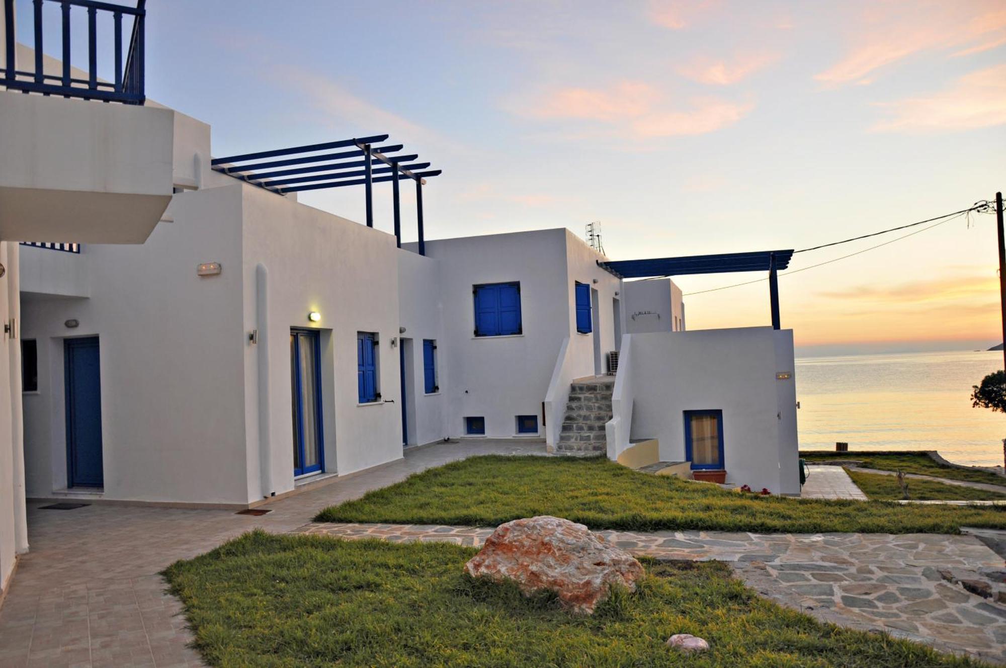 Ellibay Aparthotel Livadia  Exterior photo